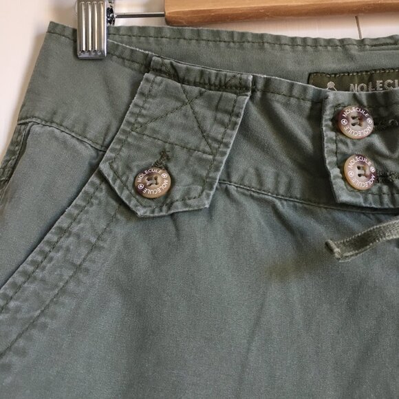 Vintage Y2K Low-Rise Army Green Utility Cargo Capris Shorts - Picture 3 of 15